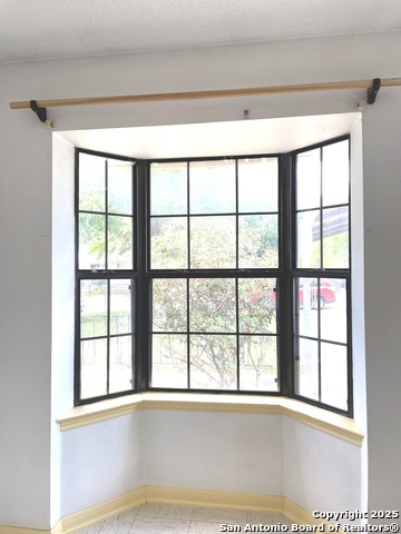 Listing photo id 11 for 166 Pima St.