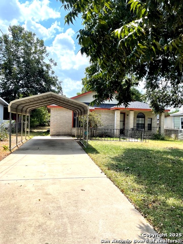 Listing photo id 1 for 166 Pima St.