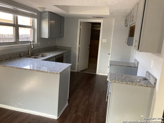 Image 4 of 10 For 14407 Briarbranch St