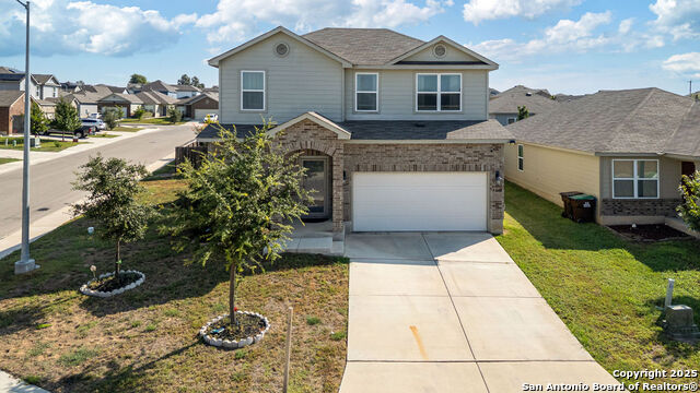 Listing photo id 16 for 4538 Heathers Rose