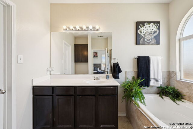 Image 17 of 27 For 6035 Hematite Rim