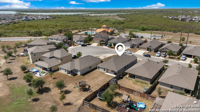 Image 32 of 35 For 11814 Plover