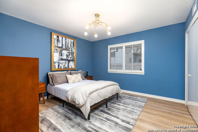 Image 11 of 17 For 7918 Thornhill