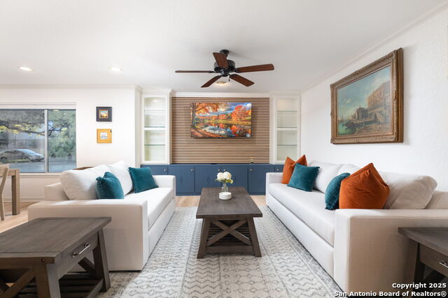 Image 6 of 17 For 7918 Thornhill