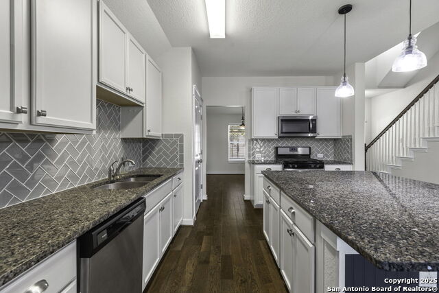 Image 10 of 33 For 132 Destiny Drive