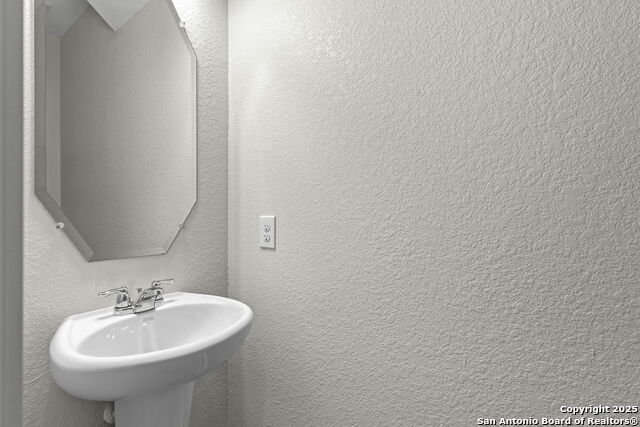 Image 22 of 33 For 132 Destiny Drive