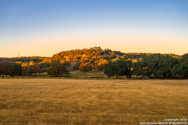 Details for 326 Lehne Ln, Fredericksburg, TX 78624