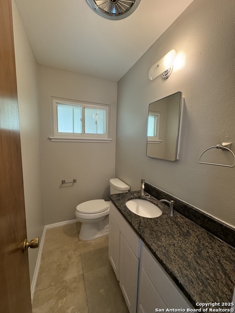 Listing photo id 10 for 214 Haverford