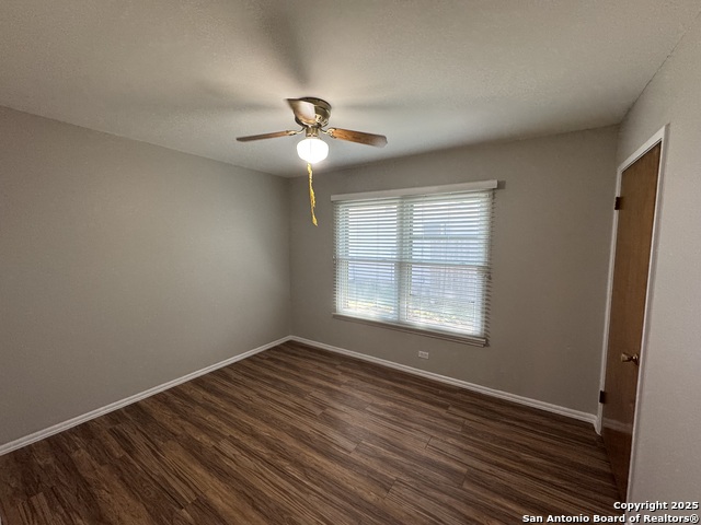 Listing photo id 13 for 214 Haverford