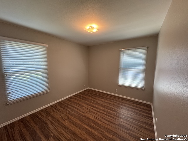 Listing photo id 14 for 214 Haverford