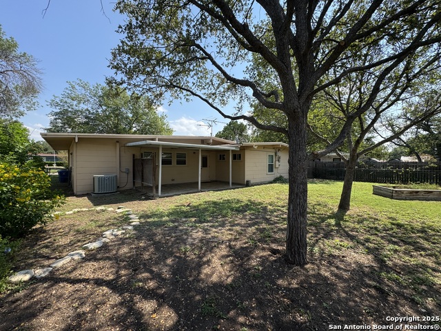 Listing photo id 15 for 214 Haverford