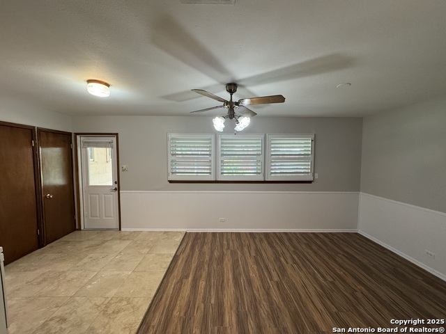 Listing photo id 5 for 214 Haverford