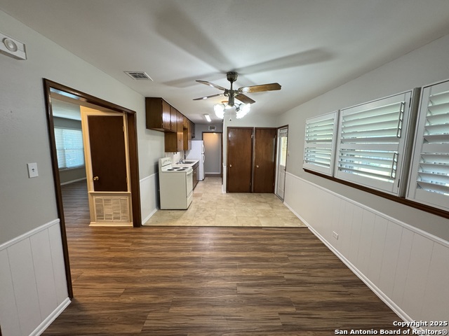 Listing photo id 6 for 214 Haverford