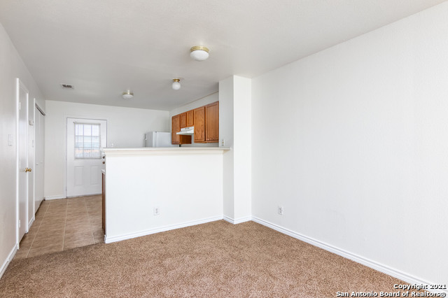 Image 9 of 20 For 211 Autumn Pass 211