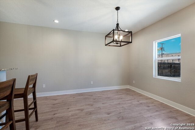 Image 12 of 31 For 722 Grosvenor