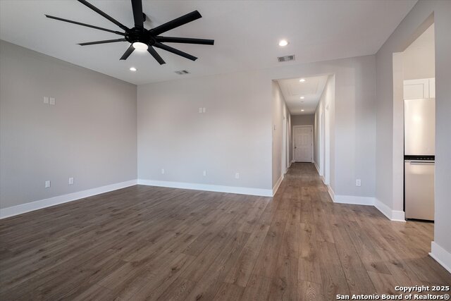 Image 7 of 31 For 722 Grosvenor