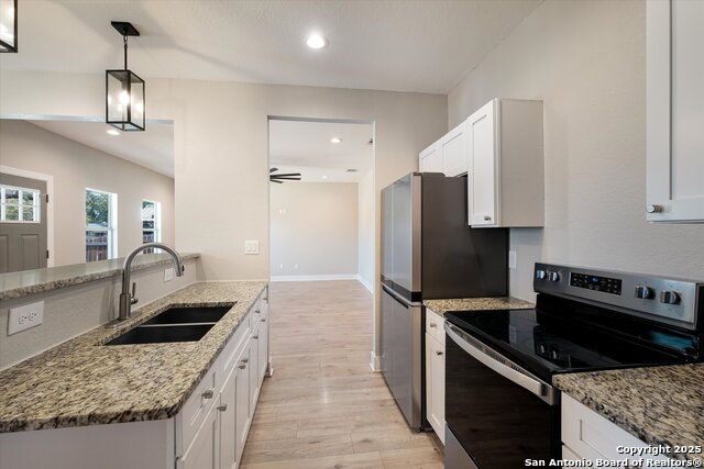 Image 9 of 31 For 722 Grosvenor