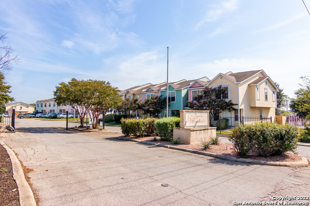 Image 3 of 37 For 93 Autumn Pass 93