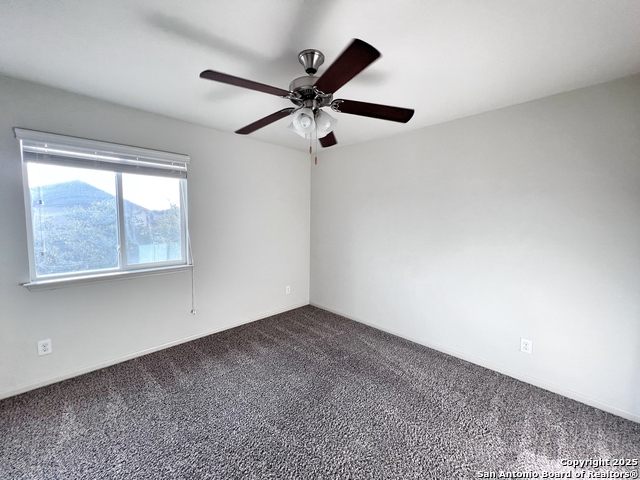 Image 14 of 25 For 310 Creekview Way