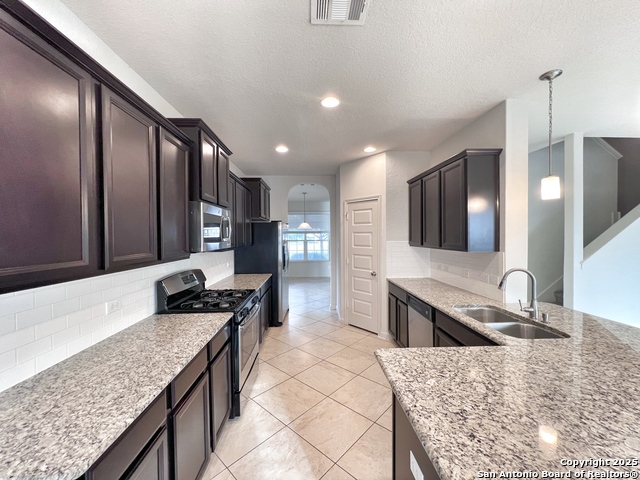 Image 3 of 25 For 310 Creekview Way