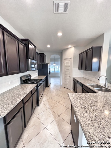 Image 4 of 25 For 310 Creekview Way