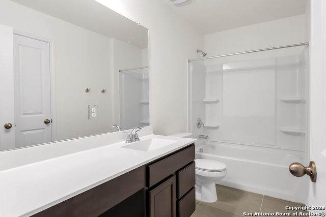 Image 10 of 14 For 14458 Ribbon Tail