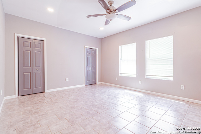 Image 18 of 34 For 940 36th Sw