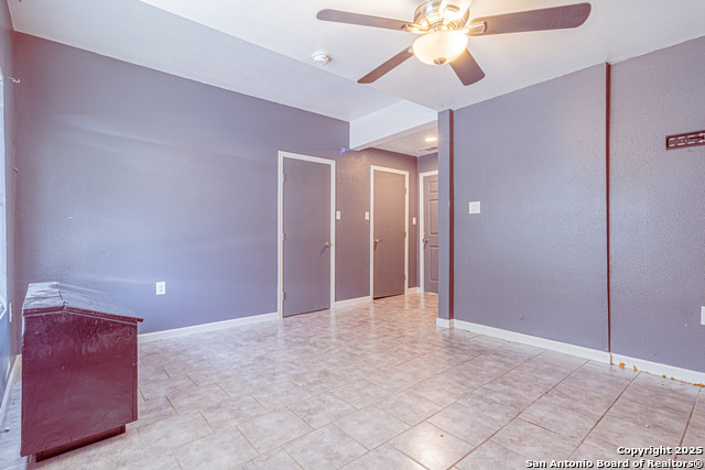 Image 20 of 34 For 940 36th Sw