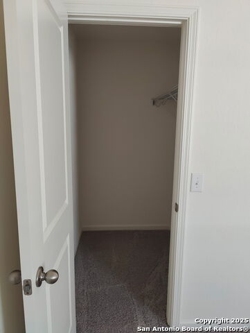 Image 23 of 33 For 5475 Bluebell Mdw