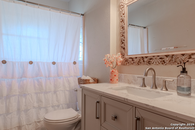 Listing photo id 14 for 210 Downshire