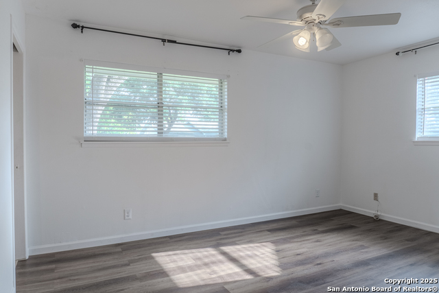 Listing photo id 16 for 210 Downshire