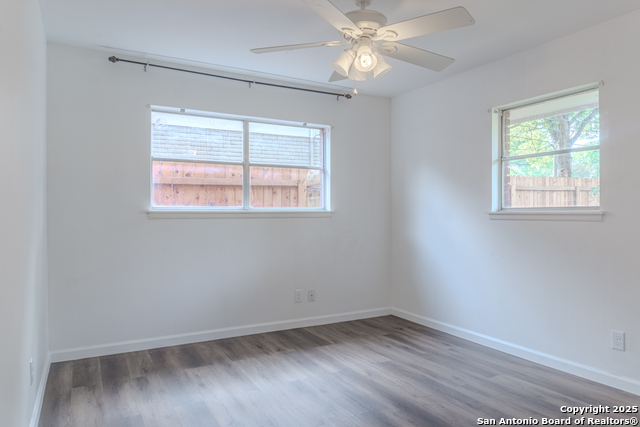 Listing photo id 17 for 210 Downshire
