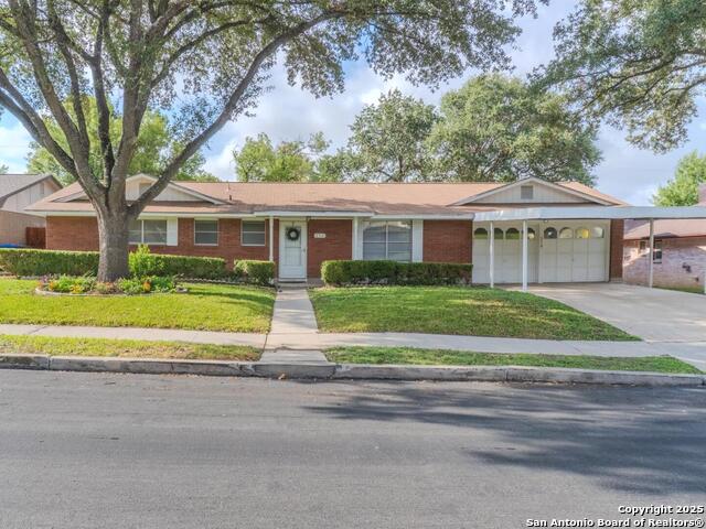 Listing photo id 0 for 210 Downshire