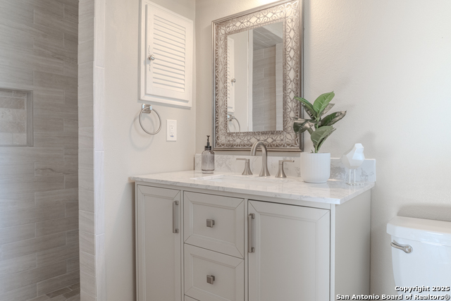 Listing photo id 21 for 210 Downshire