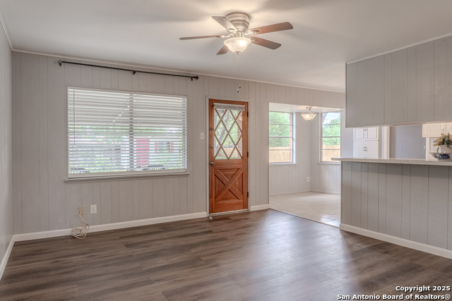 Listing photo id 6 for 210 Downshire