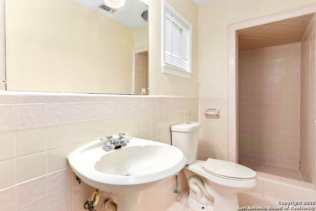 Image 12 of 17 For 4018 Meeks Ave