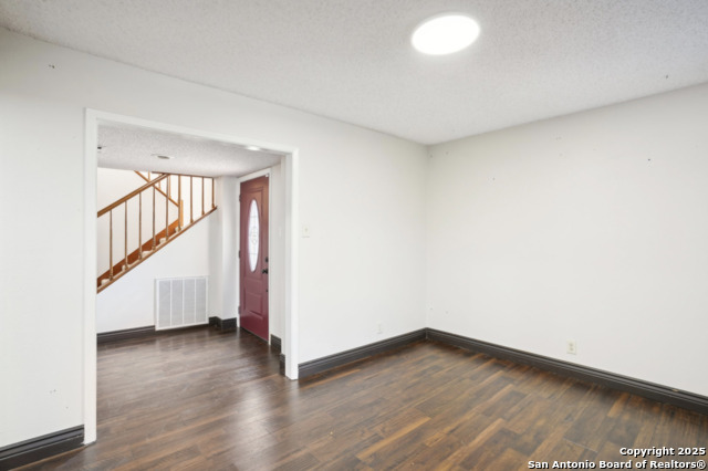 Image 3 of 12 For 16303 Quail Path