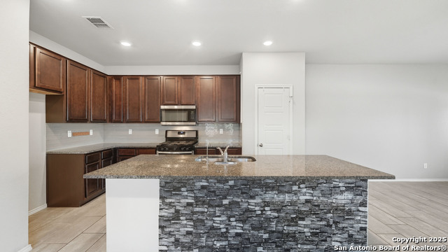 Image 13 of 48 For 534 Candor Stone