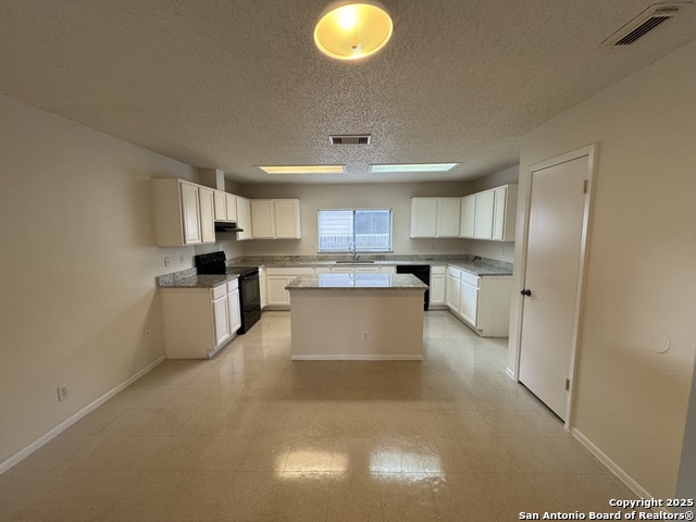 Image 6 of 17 For 8322 Pine Meadow