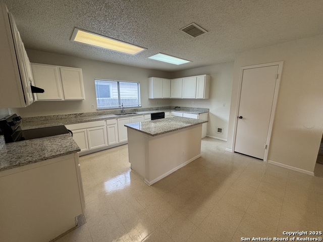 Image 7 of 17 For 8322 Pine Meadow