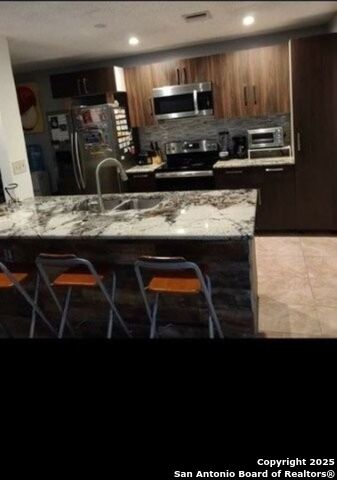 Image 3 of 26 For 6827 Maple Springs