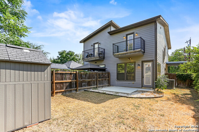 Image 14 of 17 For 419 Cactus 102