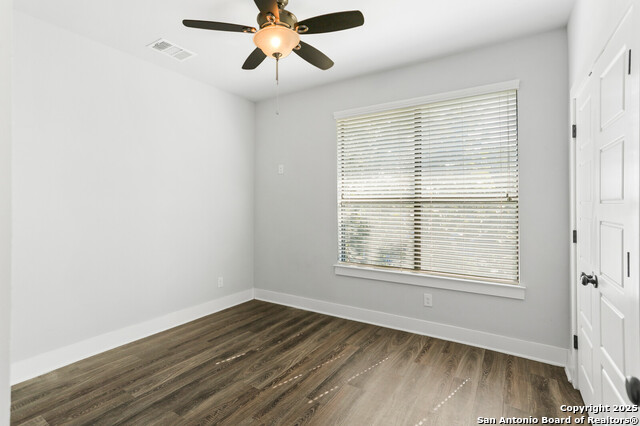 Image 9 of 17 For 419 Cactus 102