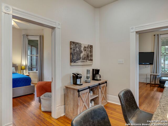 Image 15 of 35 For 115 Courtland Place E