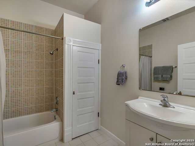 Image 21 of 35 For 115 Courtland Place E