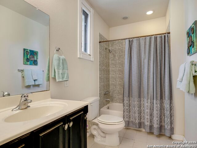 Image 25 of 35 For 115 Courtland Place E