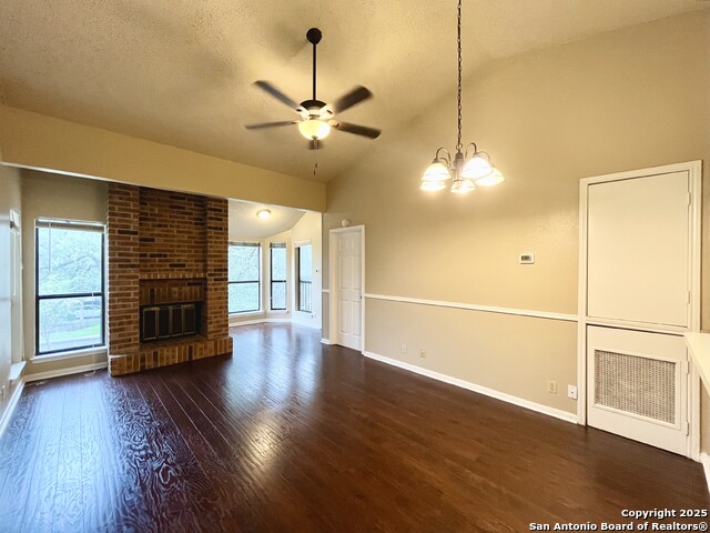 Image 13 of 36 For 4839 Brandeis St  121