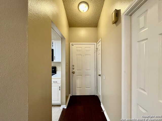 Image 28 of 36 For 4839 Brandeis St  121