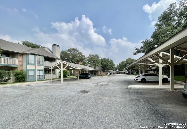 Image 35 of 36 For 4839 Brandeis St  121