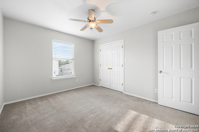 Listing photo id 21 for 8815 Mission Mdw